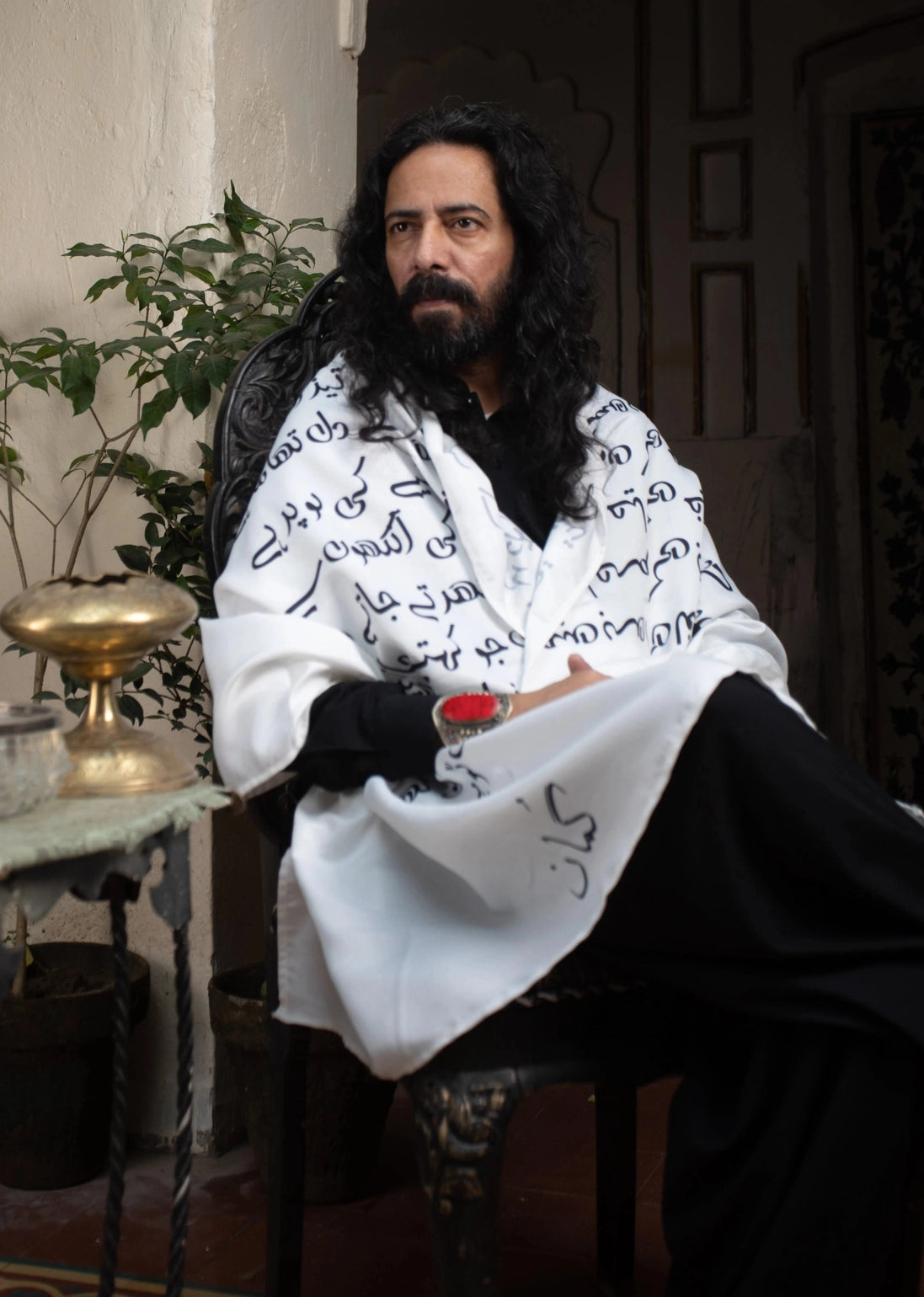 Shawl زریون - Calligraphy Fonts White Shawl