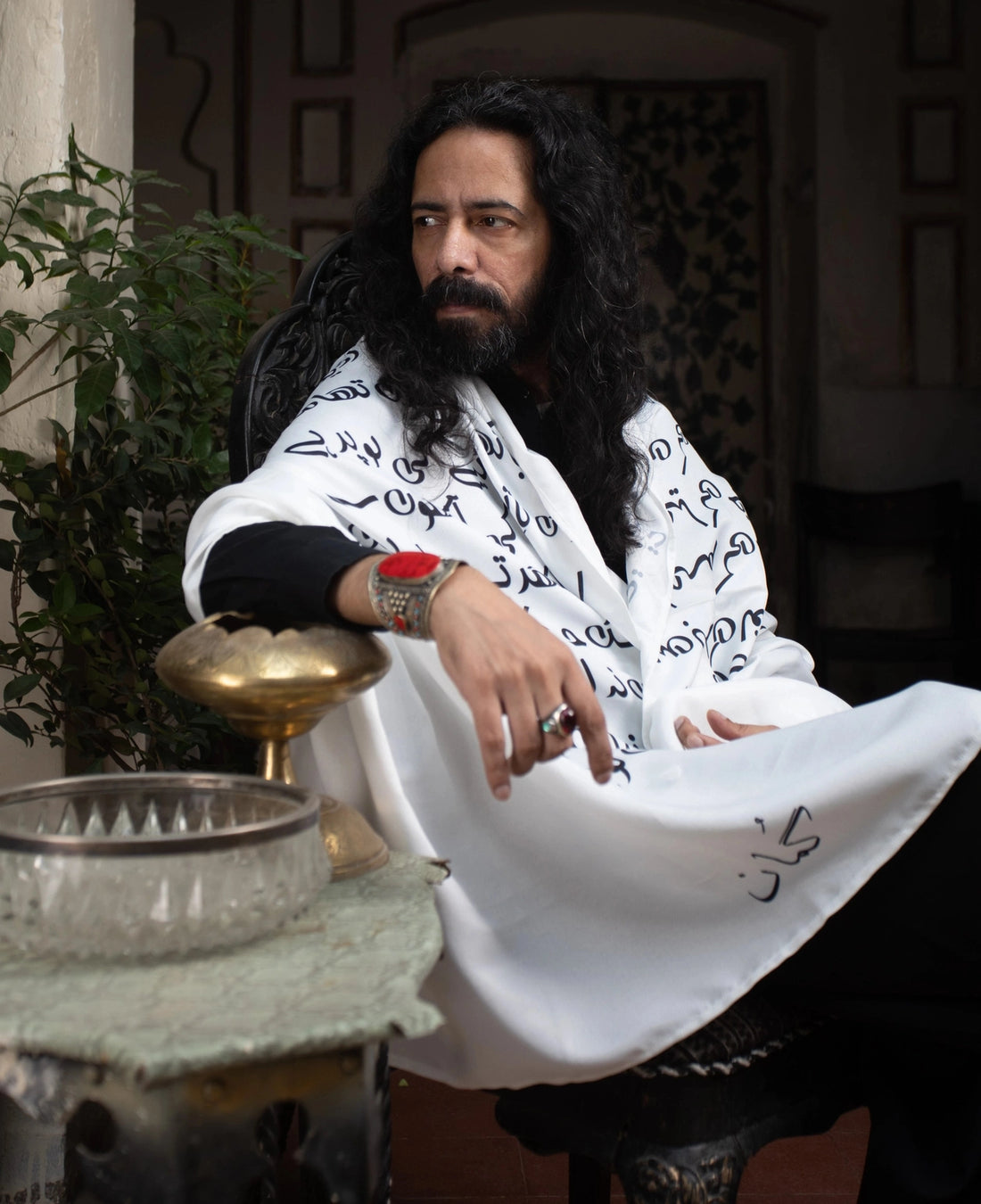 Shawl زریون - Calligraphy Fonts White Shawl