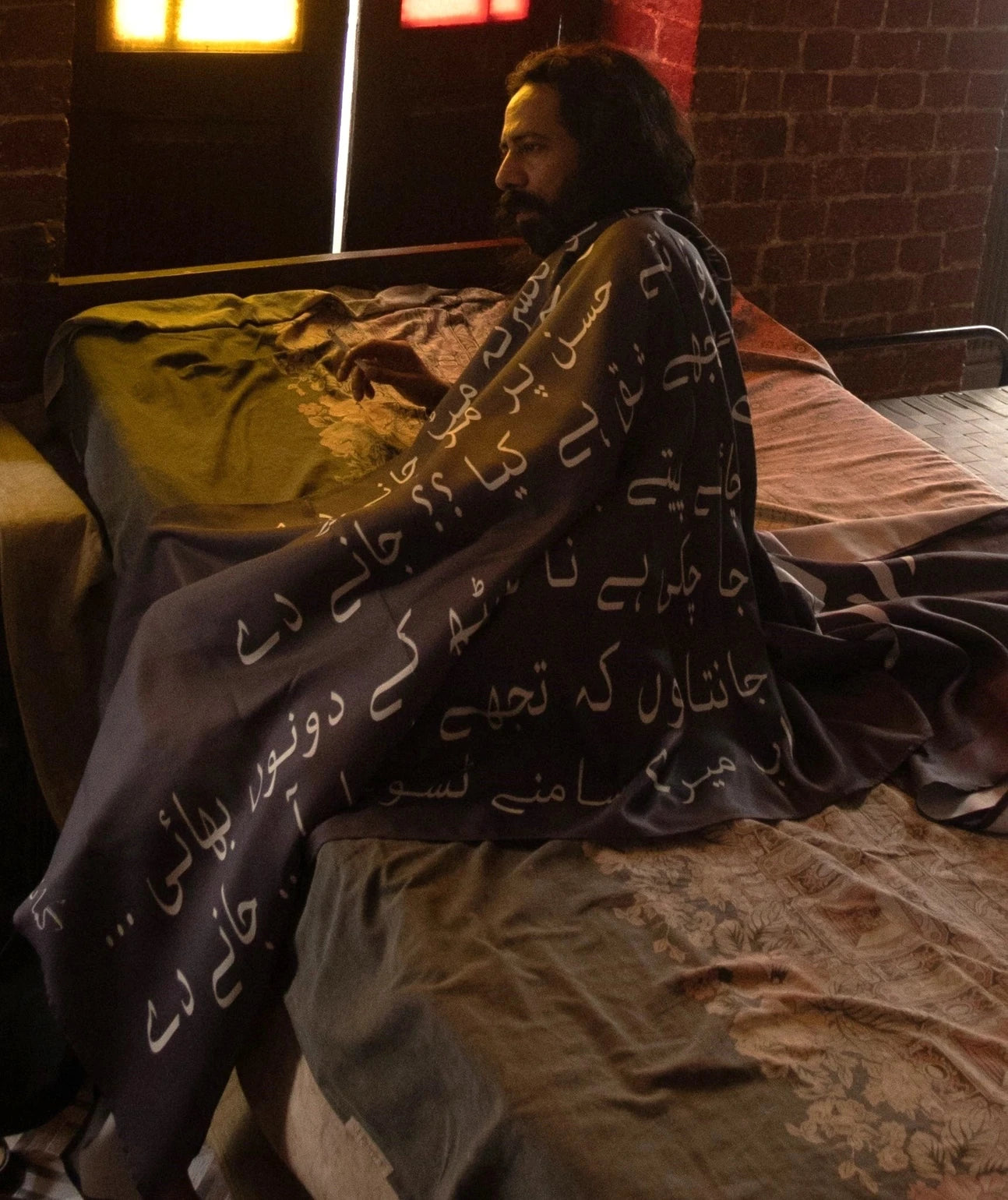 Shawl زریون - Calligraphy Fonts Malaysian Grey Shawl