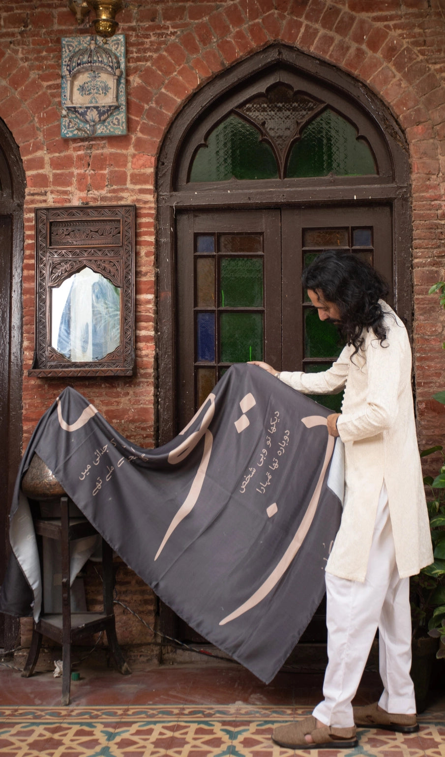 Shawl زریون - Calligraphy Fonts Dark Grey Shawl